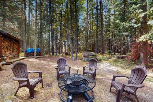 Bigfork Casa | Deer Pine Cabin