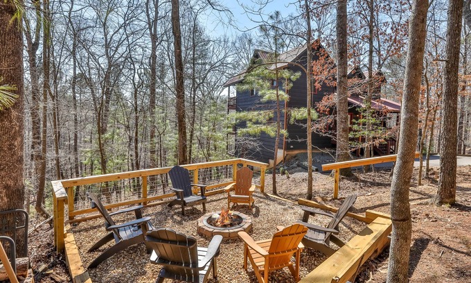 Ellijay Cabina | Deer Run -Dog Friendly, Hot Tub, Game Room/Minimum Age Requirement of 25 yrs or