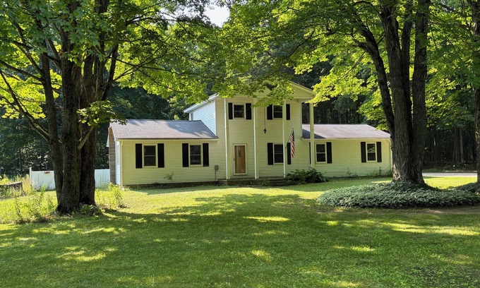 Munising Casa | Deer Run Retreat, 2 miles from ORV/Snowmobile Trail 422