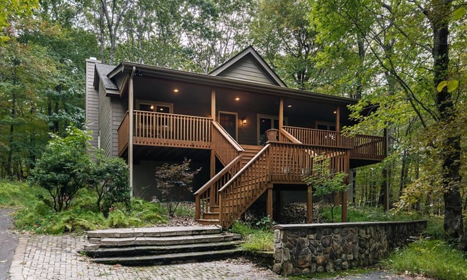 Nellysford Casa | Deer Spring Home at Wintergreen Near to Ski Slopes