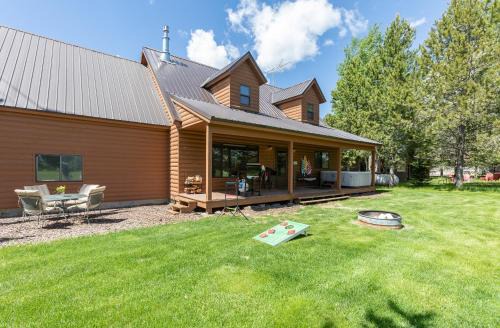Island Park Casa | Deer View