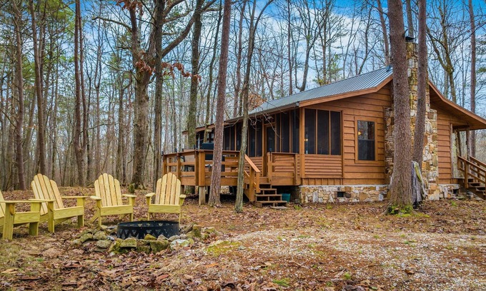 Mentone Cabina | Deerwood-private, cozy cabin in the woods