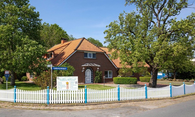 Butjadingen Casa | Deichhaus Küstenwind by Interhome