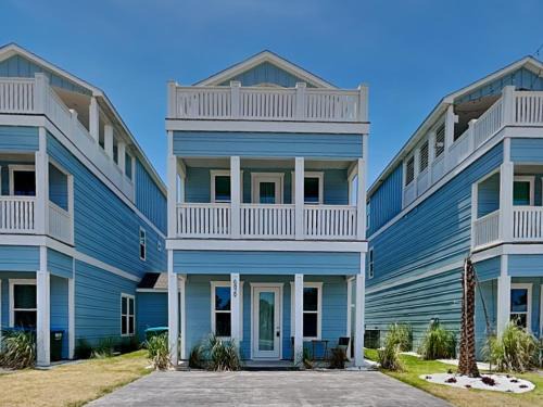 Holiday Beach Casa | Deja Blue