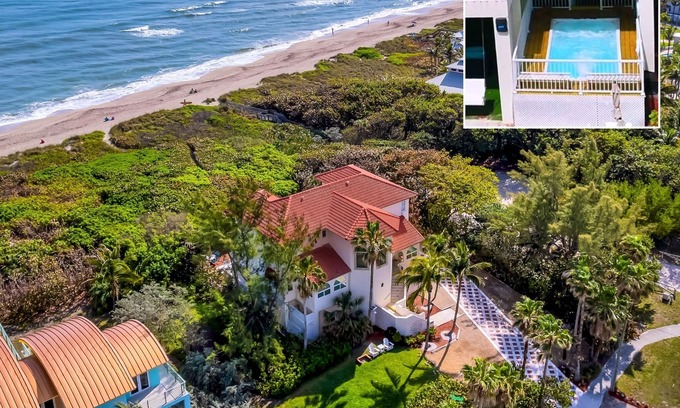 Stuart Casa | Del Mar al Cielo: Luxury Beachfront Estate ON the Beach! w/elevator+pool!