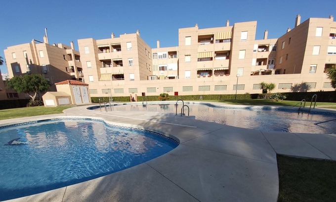 Guadalmar Apartamento | Del Parque Flats - Guadalmar - Beach & Relax 2