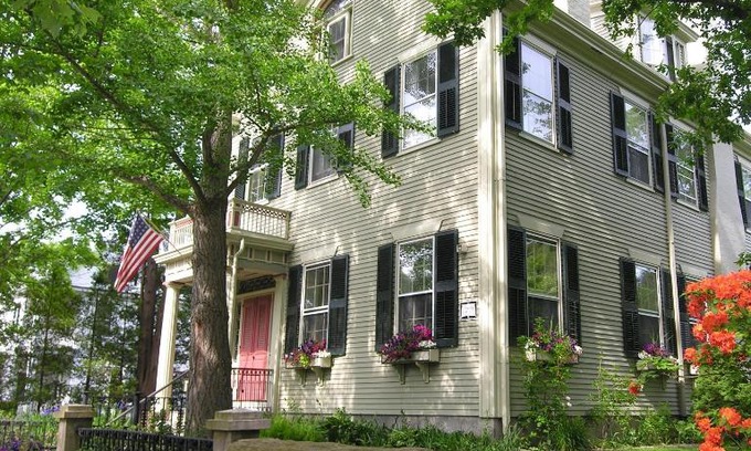Fairhaven Cama Y Desayuno | Delano Homestead Bed and Breakfast