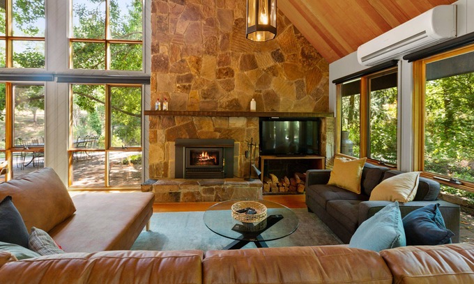 Merrijig Casa | Delatite Lodge - River Front