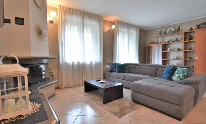 Delebio Apartamento | Delebio Terrace Apartment by Interhome