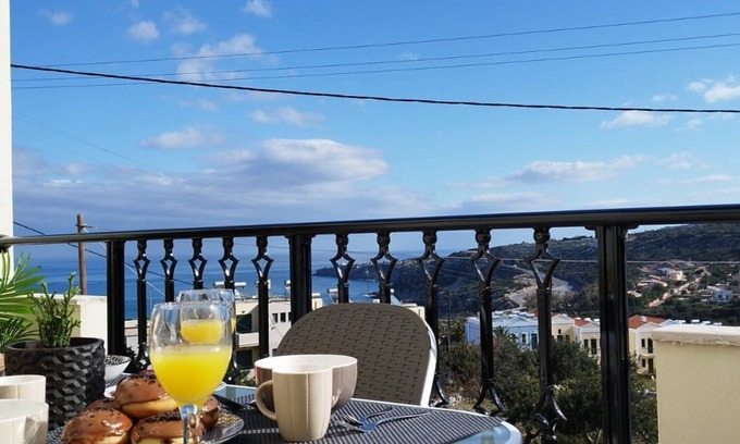 Gerani Casa | "DELIANS LUXURY VILLA" 600 μετρα από την παραλία.ιδιωτική θερμαινόμενη πισίνα!