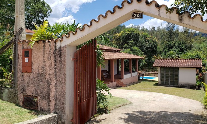 Amparo Casa | CASA DELICIOSA, PISCINA / BARBACOA / ESTUFA - SIERRA NEGRA