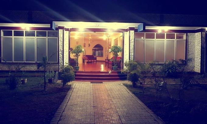 Pasikuda Casa | Delight Guest House And Restaurant