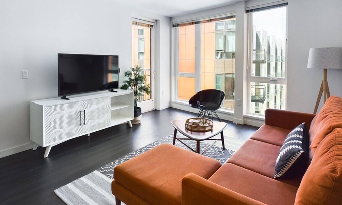 Wilburton Apartamento | Delightful 1BR in Bellevue, Gym + Pet-Friendly