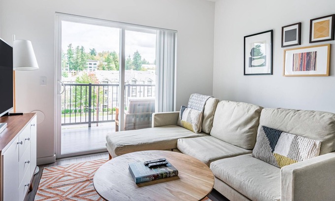 Redmond Apartamento | Delightful 1BR in Redmond, Gym + Pet-Friendly