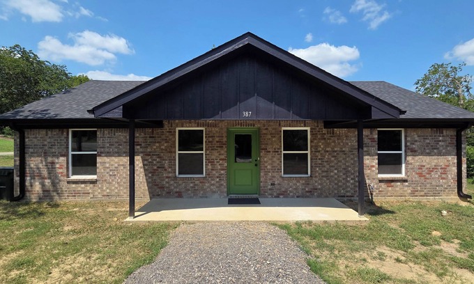 Atoka Casa | Delightful 3-bedroom house with AC in Atoka