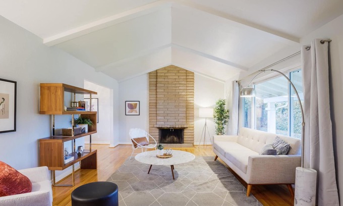 Almaden Casa | Delightful 4BR House in San Jose w/ Yard