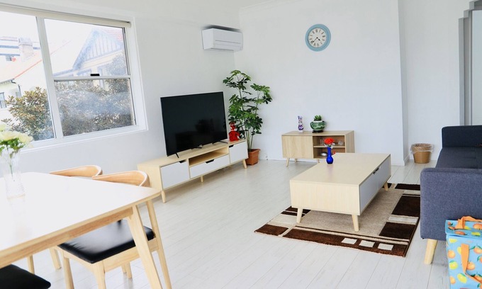 McMahons Point Apartamento | Delightful apartment with breathtaking Sydney Harbour views.