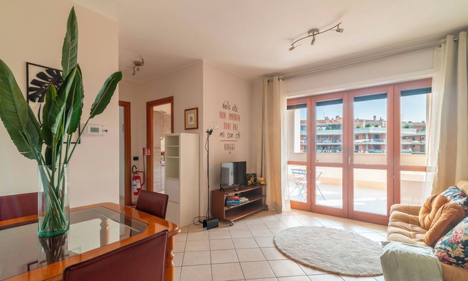Fiumicino Apartamento | Delightful apartment with large terrace near Leonardo Da Vinci FCO Airport
