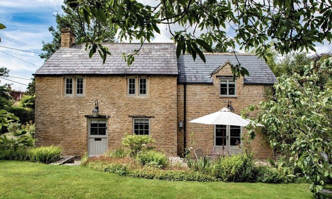 South Wraxall Casa | Delightful Cottage Retreat