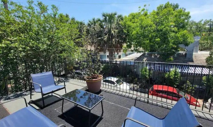 Esplanade Ridge Apartamento | Delightful Degas
