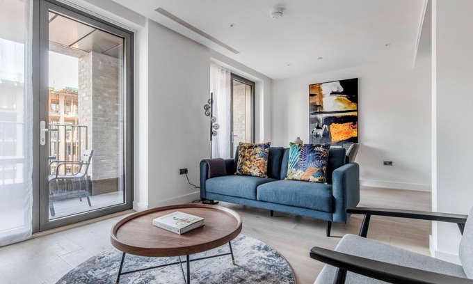 Clerkenwell Apartamento | Delightful Farringdon 1BR w/ Pool, nr Station & Dining, by Blueground