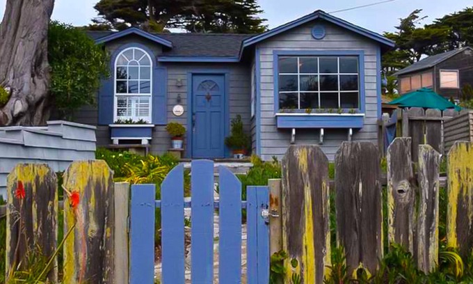 Salmon Creek Cabaña | Delightful Home in Salmon Creek Near the Beach w/Private Washer/Dryer, Free WiFi