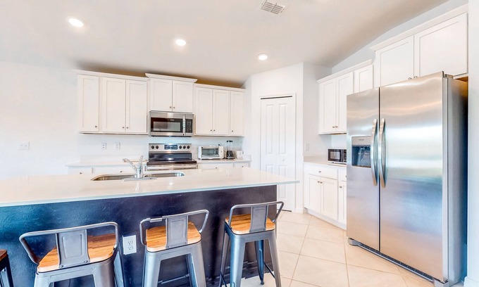 Lehigh Acres Casa | Delightful home with beach access, balcony, central AC, & W/D