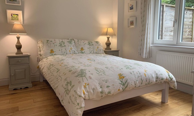 Aldborough Casa | Delightful Norfolk countryside barn with free parking & WiFi, dog friendly too