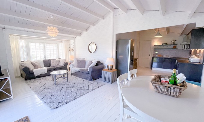 Abbess Roding Cabaña | Encantadora Madera 2 Bedroom Lodge