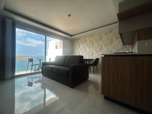 St. Paul's Bay Apartamento | Delightful Sea View Apartment in St Pauls Bay