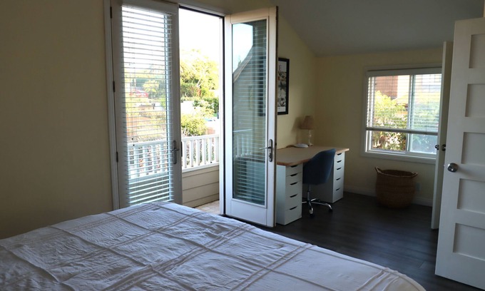 Leucadia Casa | Delightful Treehouse Bungalow with WiFi in Leucadia