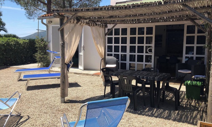 Lacona Apartamento | encantador apartamento de dos habitaciones, grandes áreas al aire libre con mucha vegetación y privacidad, área para niños