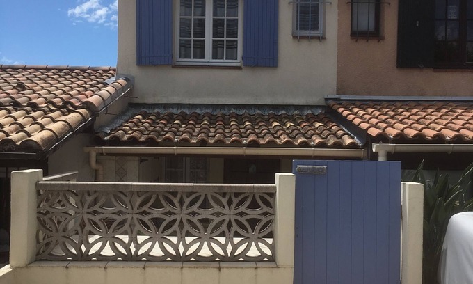 Cogolin Cabaña | CASA PROVENZAL TÍPICA CON GRAN PISCINA COMPARTIDA