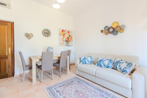 Case Peschiera-Lu Fraili Apartamento | Delizioso Appartamento San Teodoro Lu Fraili
