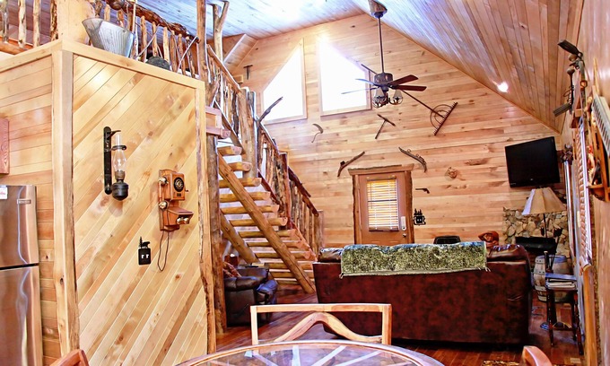 Henlawson Cabina | Deluxe 2 Bedroom Log Cabin
