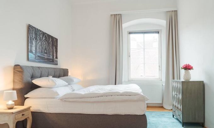 Krems an der Donau Apartamento | Deluxe Apartment with Elevator in the old town of Krems with private parking