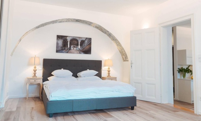 Krems an der Donau Apartamento | Deluxe Apartment in the historic centre of Krems with private parking, air conditioning and view