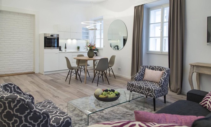 Krems an der Donau Apartamento | Deluxe Apartment in the city centre with private parking, air conditioning and view