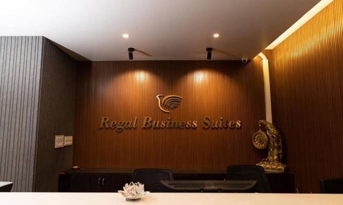 Cooke Town Apartamento | Deluxe Apartment #2 at Regal Business Suites