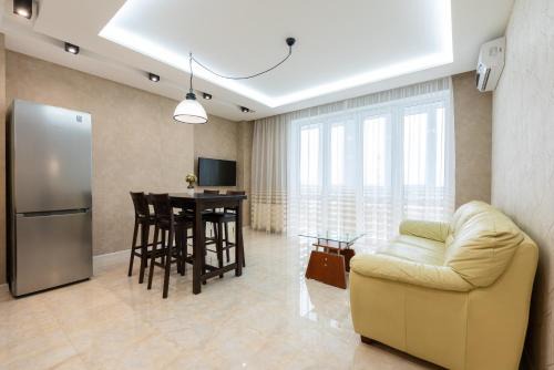 Shevchenkivs'kyi District Apartamento | DeLuxe Apartment on Belorusskay Street "Silver Tower"