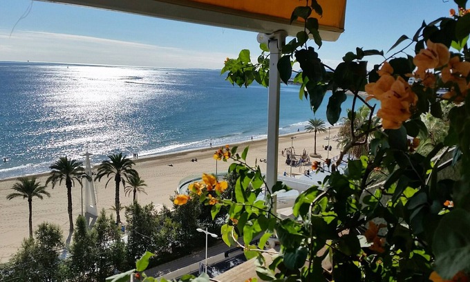 Barri Vell - Santa Creu Apartamento | Apartamento Deluxe en primera linea de la playa de Alicante, OFERTA TEMPORADA