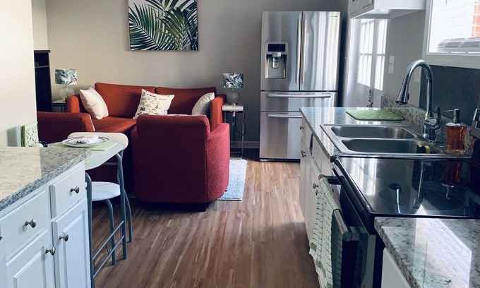 Snellville Apartamento | DELUXE Apartment! Upscale AMENITIES! Great LOCATION for short or long stays.