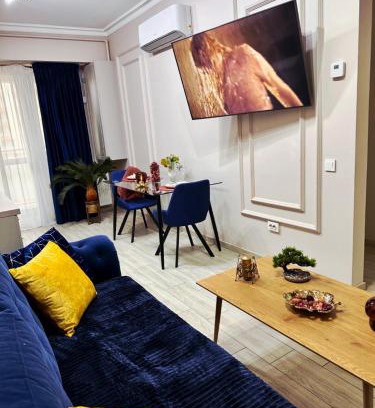 Iasi Apartamento | Deluxe Azure Apartment near Palas Mall
