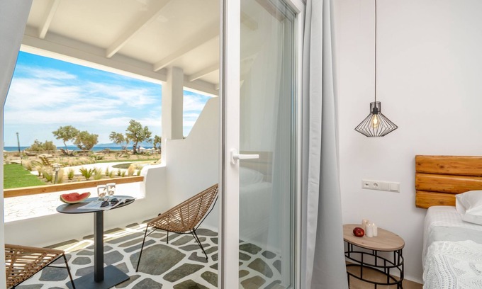 Plaka Apartamento | SUITE DELUXE FRENTE A LA PLAYA | Playa GLARONISSI