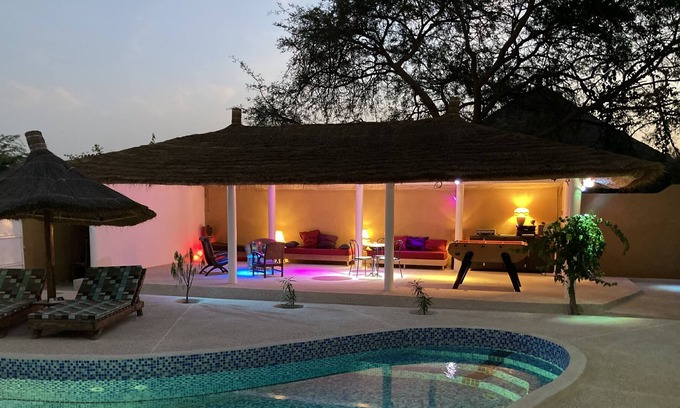 Ndangane Cama Y Desayuno | Deluxe Double Room in Villa with Sauna and Pool