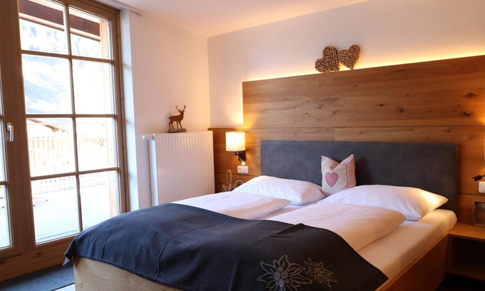 Rauris Cabaña | Habitación Doble Deluxe - Brau, *** Hotel-Gasthof