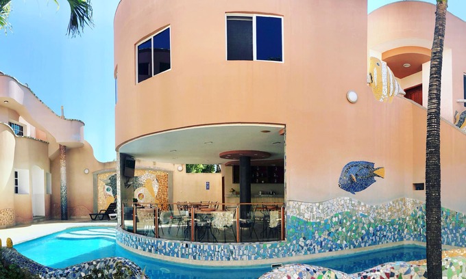 Puerto Baquerizo Moreno Apartamento | Deluxe apartment w/ pool in boutique KATARMA hotel w/ all amenities included