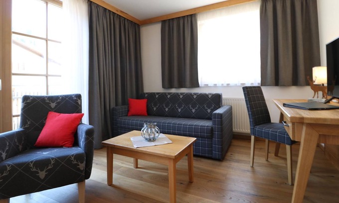 Rauris Cabaña | Habitación Familiar Deluxe - Brau, *** Hotel-Gasthof