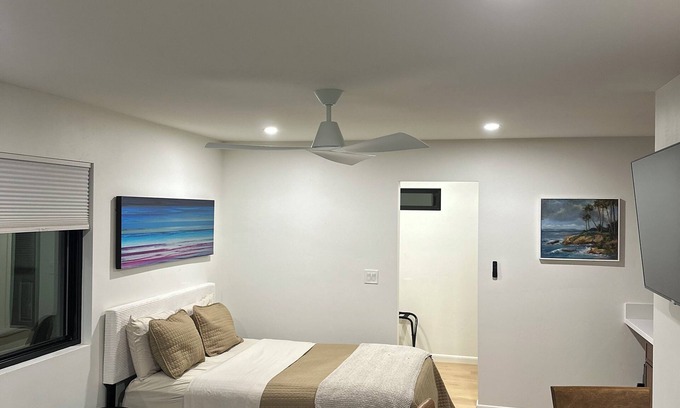 University City Apartamento | Deluxe Guest Suite with Private Entrance, Near San Diego Beaches, Sleeps 4