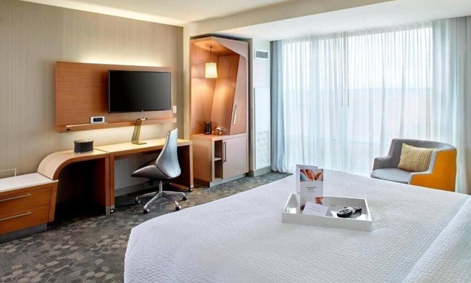 Lake Nona Medical City Apartamento | Deluxe King Room Near VA Medical Center ORL